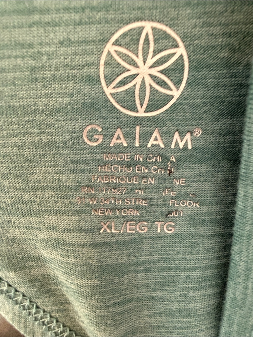 GAIAM Teal Sleeveless Athletic Tank with Keyhole Back - Picture 2 of 4